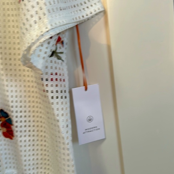 White Mesh Open Front Accent Top With Floral Embroidery Sz MED NEW! - Picture 9 of 9
